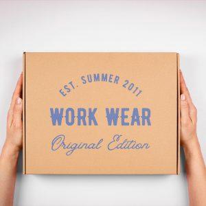 Boîte d'expédition avec rabat et logo imprimé